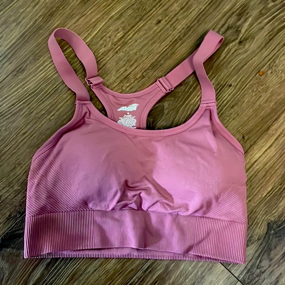purple sports bra - Picture 1 of 3